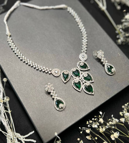 Emerald Green Necklace & Earring Set