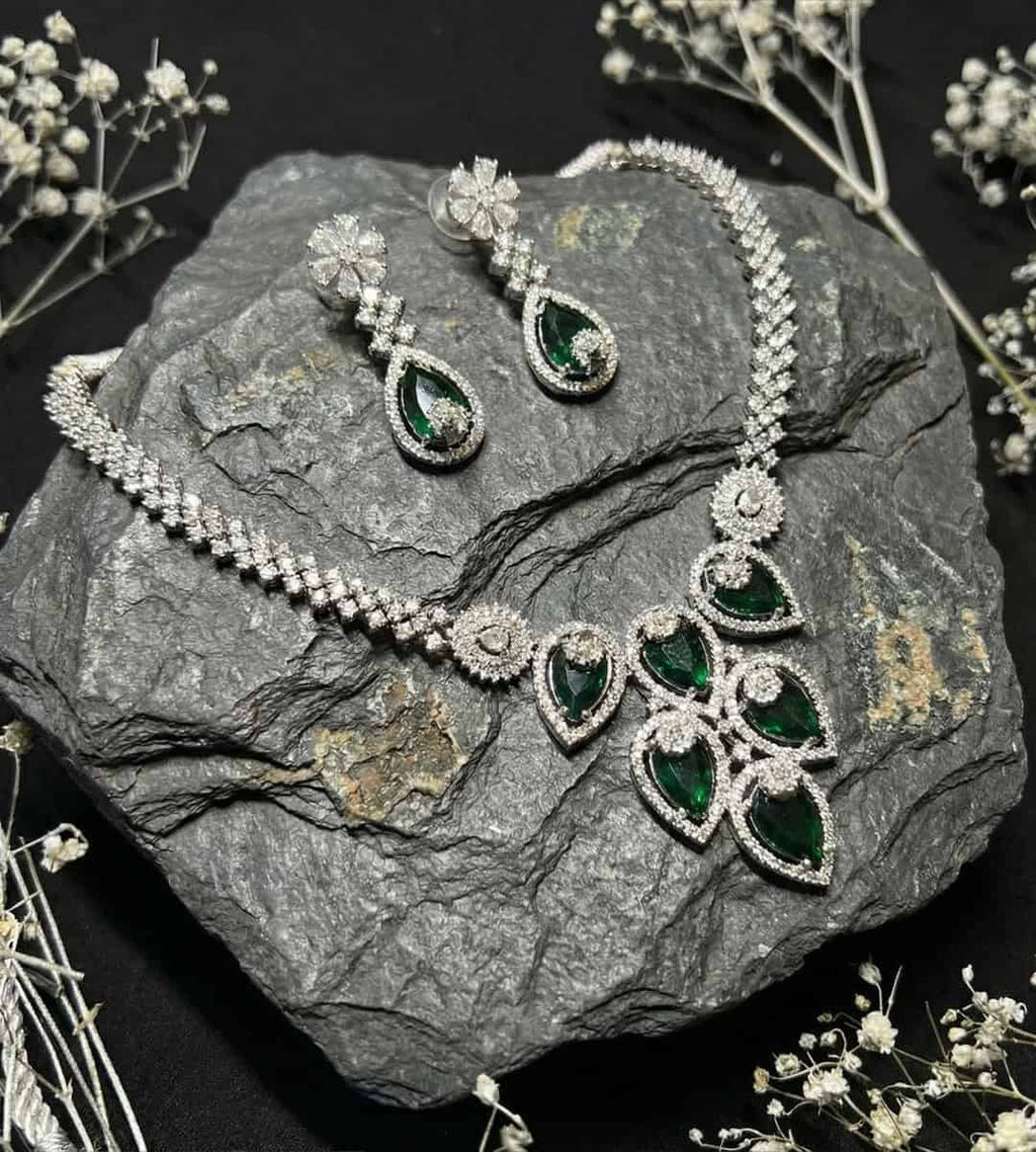 Emerald Green Necklace & Earring Set
